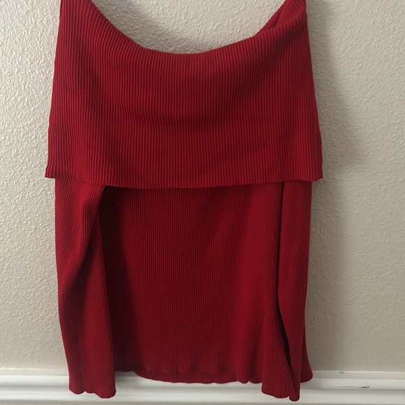 NWOT intempo Valentine’s Day RIBBED off the shoulder RED sweater - Picture 4 of 4